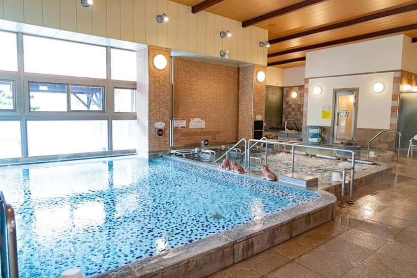 Osaka: Tennen Onsen Naniwa-no-Yu, the famous hot spring spa - Why the low admission price is useful