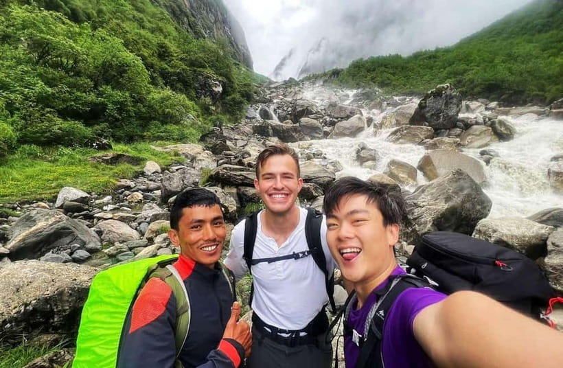 Pkr/Kathmandu: 5-Day Annapurna Base Camp & Hot spring Trek - Day 2: Sinuwa to Deurali through waterfalls and forest
