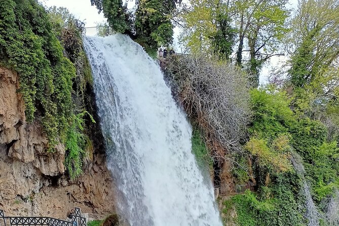 Pozar Thermal Baths and Edessa Waterfalls Private Tour - Lunch in Edessa or Pozar