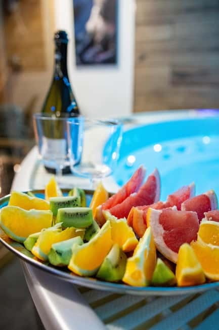 Prague: Modern Private Spa with Jacuzzi and/or Sauna - The included extras are more useful than they sound