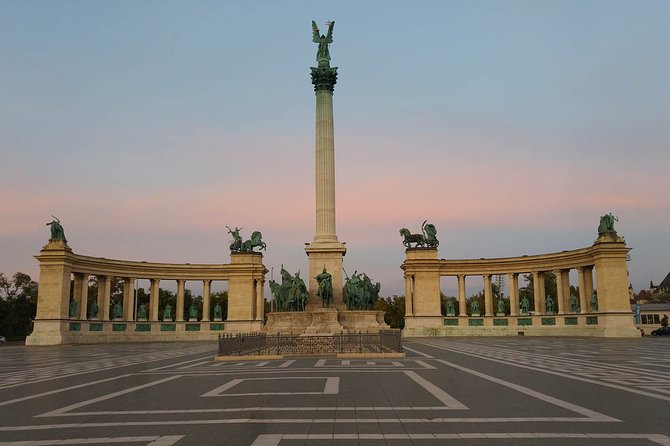 Private 4 Hours Budapest city tour and 3 hours Széchenyi thermal spa relax - St. Stephen’s Basilica and a look inside