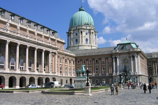 Private 4 Hours Budapest city tour and 3 hours Széchenyi thermal spa relax - Heroes’ Square and City Park