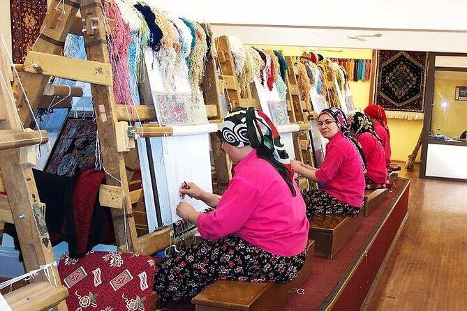 Private Ephesus Tour with Turkish Bath & Lunch from Kusadasi - Lunch, carpets, and the culture stop