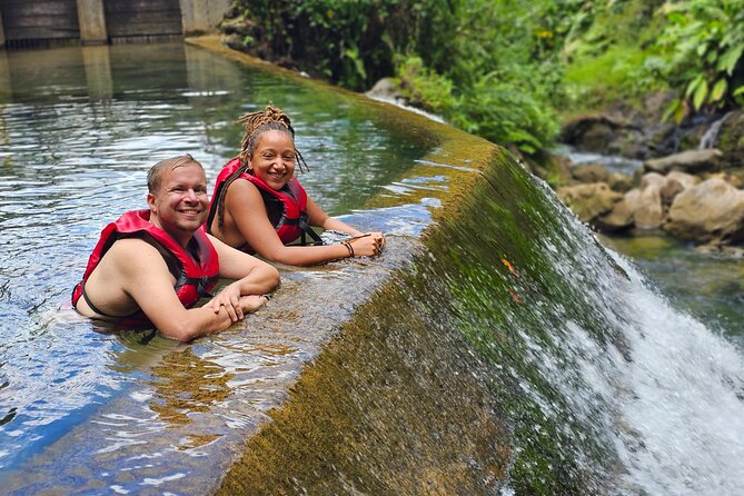 Private Fresh Water Lake, Waterfalls And Hot Springs Excursion - Morne Bruce and the view over Roseau