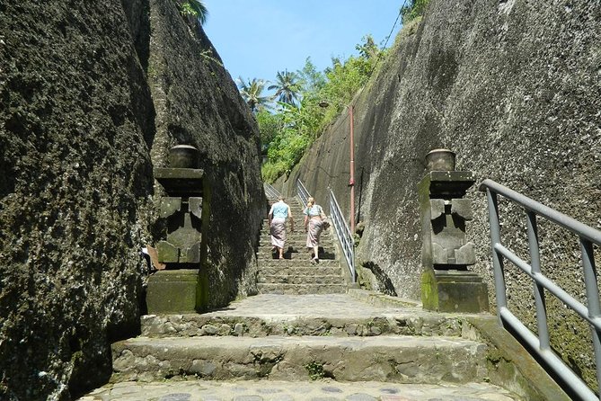 Private full-day tour with hot spring - Kintamani and Batur Volcano: lunch with the day’s widest view
