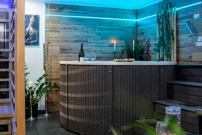 Private Spa with Jacuzzi and Sauna - BLACK ZONE - What costs extra at the minibar