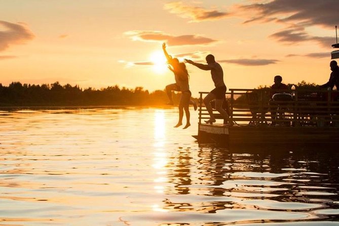 Private Traditional Lakeside Sauna with Midnight Sun - Key points to know before you book