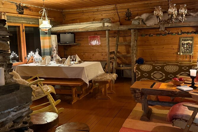 Private Traditional Sauna, Ice Dip and Dinner in the Wilderness - Heli’s personal style and local stories