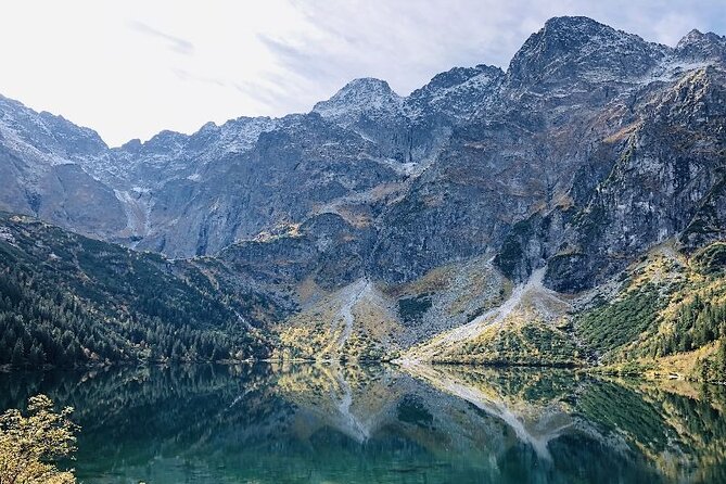 Private Zakopane and Thermal Pools Tour from Krakow - Tasting oscypek, the Tatra’s smoked cheese