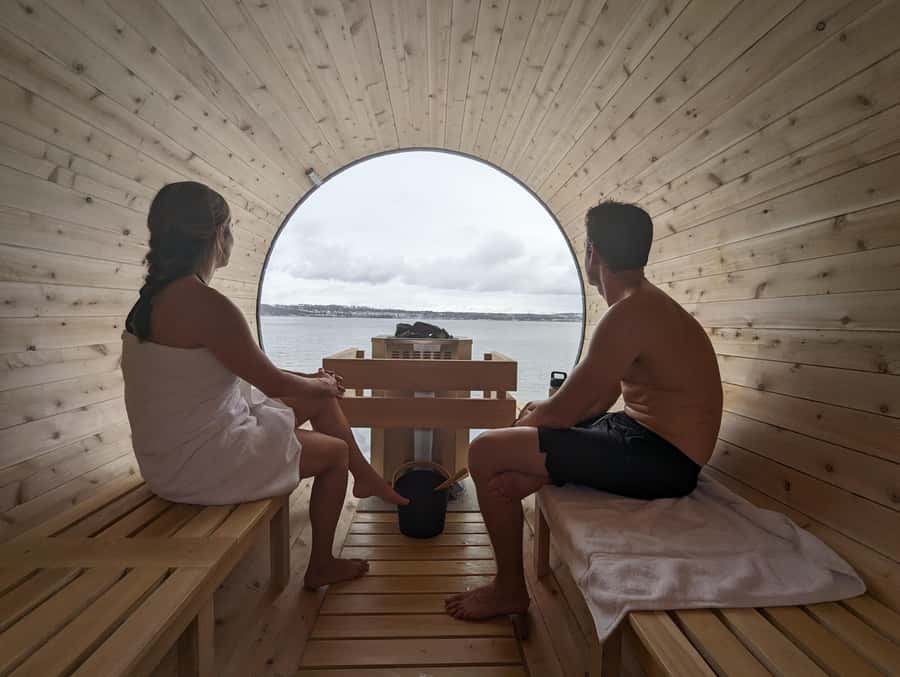 Quebec City: Sunset Ice Canoe Experience with Sauna - Is $157 a fair price?