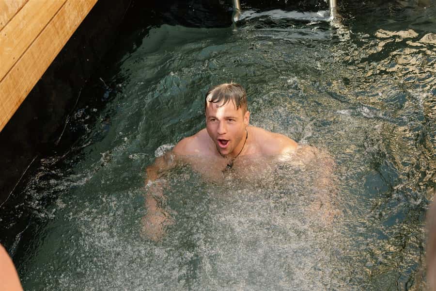 Queenstown: Floating Sauna Experience on Lake Whakatipu - Who will enjoy this Queenstown experience