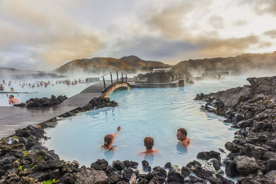Reykjavík: Golden Circle, Blue Lagoon & Northern Lights Tour - Gullfoss delivers the first big spectacle