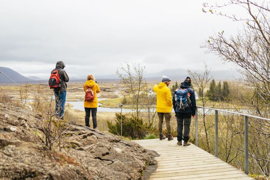 Reykjavik: Golden Circle, Crater & Blue Lagoon Minibus Tour - Geysir and Strokkur’s three-minute show