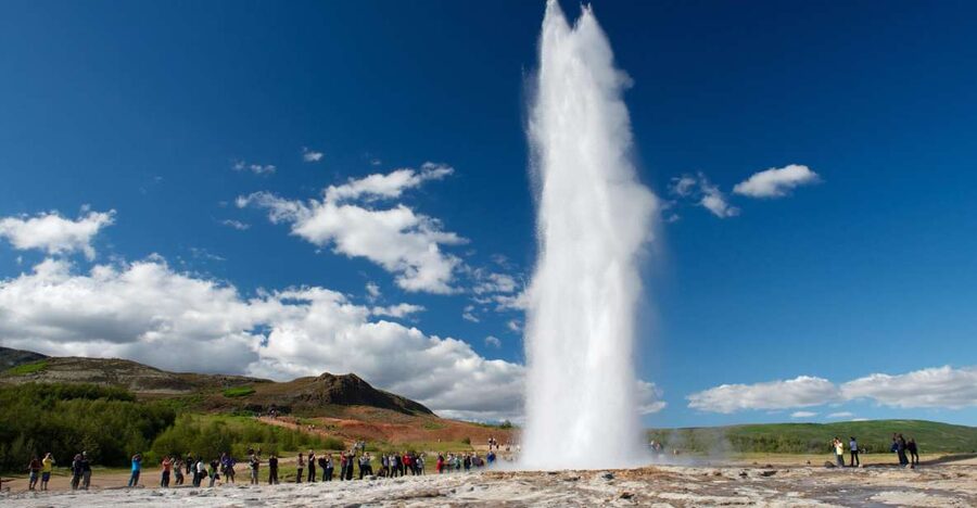 Reykjavik: Golden Circle Day Tour with optional Blue Lagoon - Þingvellir: plates, parliament, and a lava-cut valley