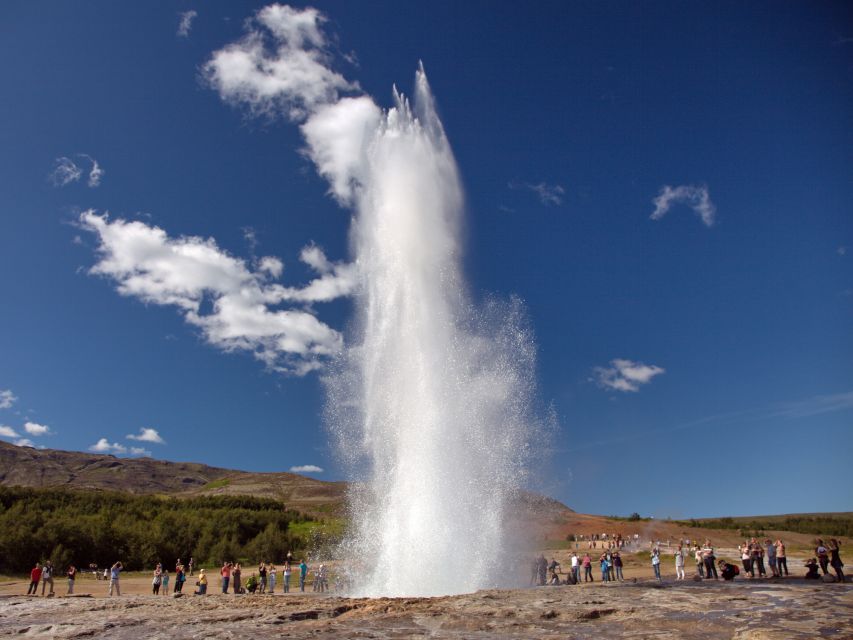 Reykjavik: Golden Circle Tour and Blue Lagoon Admission - Thingvellir, where geology meets Icelandic history