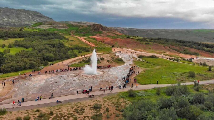 Reykjavik: Golden Circle Tour and Sky Lagoon Entry Ticket - Gullfoss: the day’s most dramatic waterfall