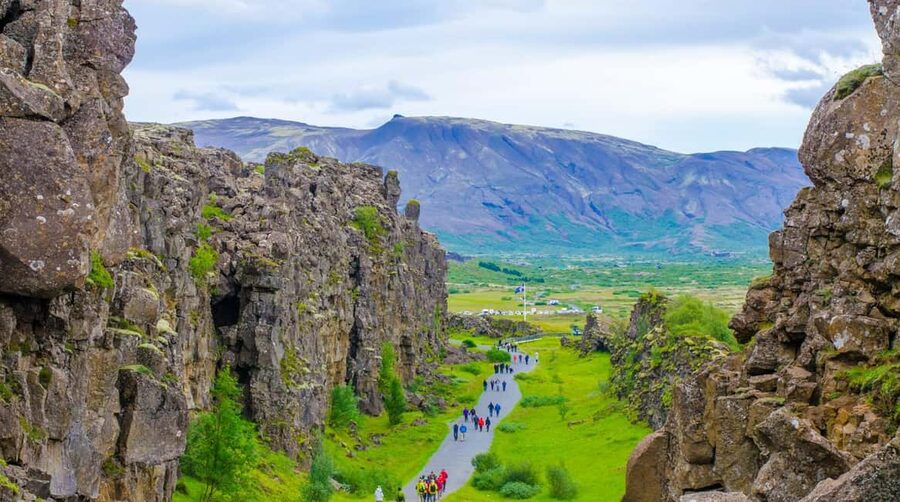 Reykjavik: Golden Circle Tour and Sky Lagoon Entry Ticket - Timing, weather, and comfort