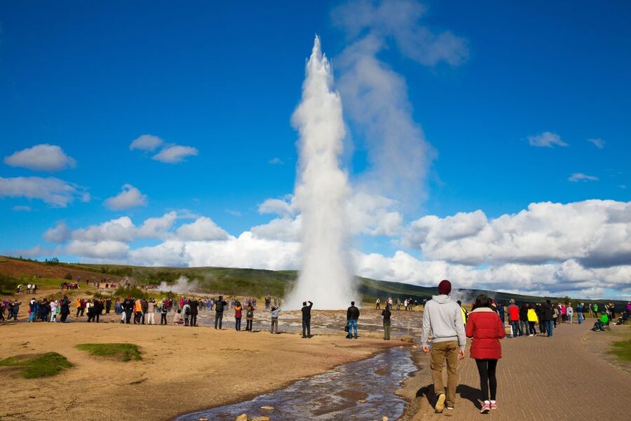 Reykjavik: Golden Circle Tour with Blue Lagoon Visit & Entry - Why this 13-hour combination works
