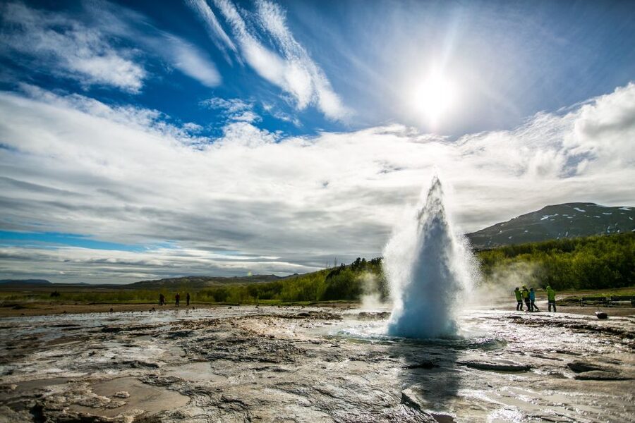 Reykjavik: Golden Circle Tour with Blue Lagoon Visit & Entry - The break in Reykjavik and the transfer to the lagoon