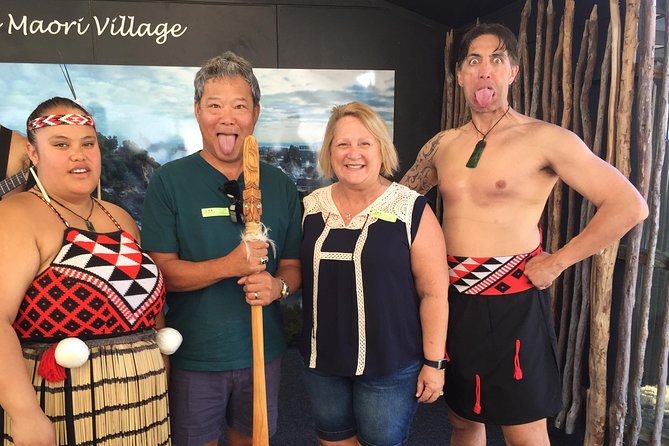 Rotorua Geothermal Living Maori Village Tour Whakarewarewa 6.5hours Tour - Why Whakarewarewa is more than a geothermal park