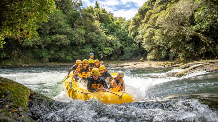 Rotorua Rafting: Kaituna River Rafting Experience-Free Sauna - At the base: wetsuits, safety gear, and a clear briefing