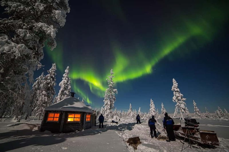 Rovaniemi: Lakeside Private Sauna with Aurora Borealis - A sauna evening in the forests near Rovaniemi