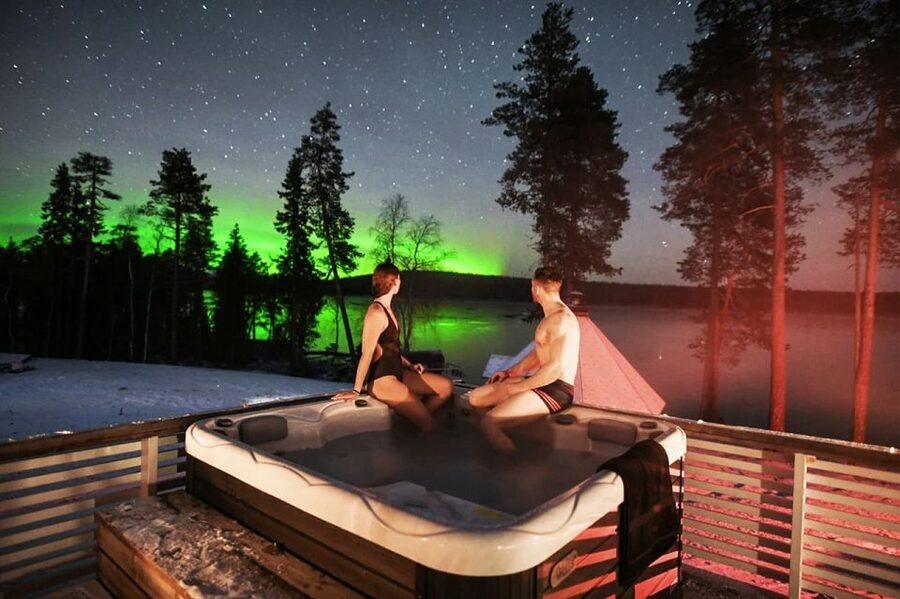 Rovaniemi: Northern Lights Trip with Arctic Sauna & Jacuzzi - Why Finnish sauna culture matters here