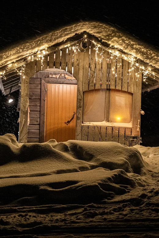 Rovaniemi: Private Sauna and Ice Swimming Tour with Snacks - Snacks, towels, and warm clothing