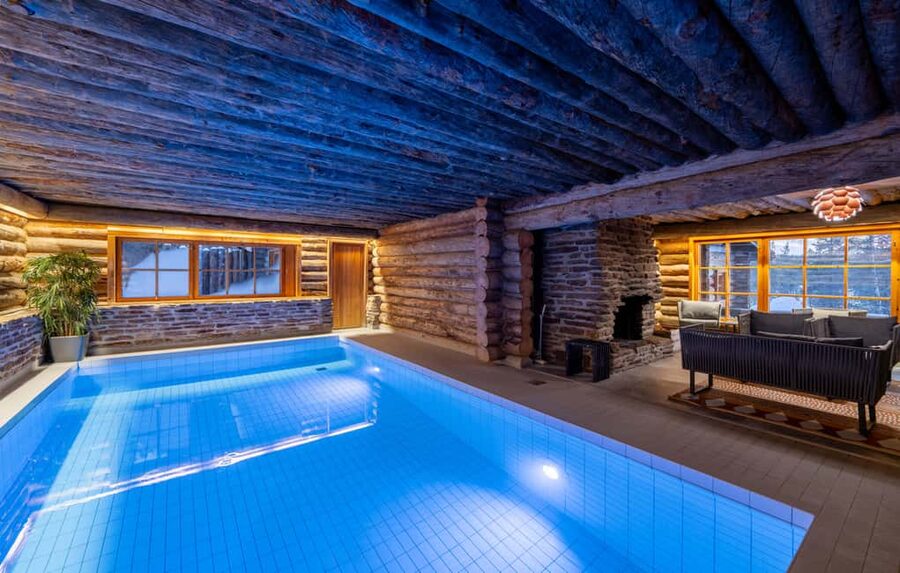 Saariselkä: Kuukkeli Saunaworld (Smoke Sauna) - Three sauna styles, three different moods