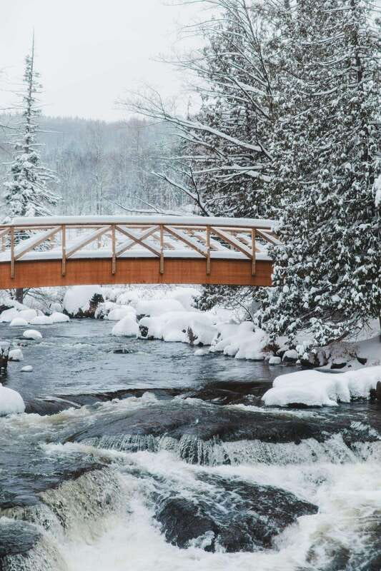 Saint-Sauveur: relaxation session in a Nordic thermal spa - The Simon River view and outdoor setting