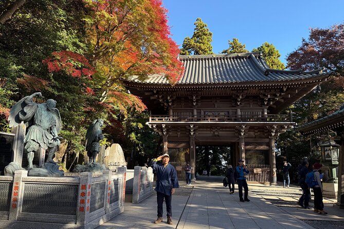 Samurai Guide Sho’s Mt. Takao Hike, Temple & Onsen from Shinjuku - Weather, seasonal crowds, and route changes