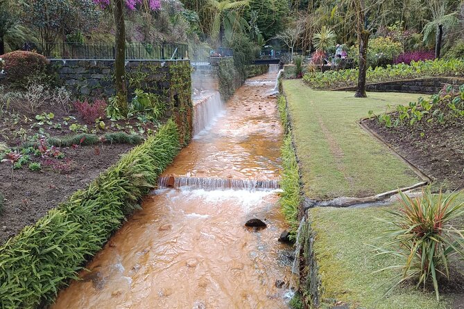 San Miguel : Vulcanic Experience in Furnas (W/ thermal baths) - Poça da Dona Beija is the day’s relaxing center