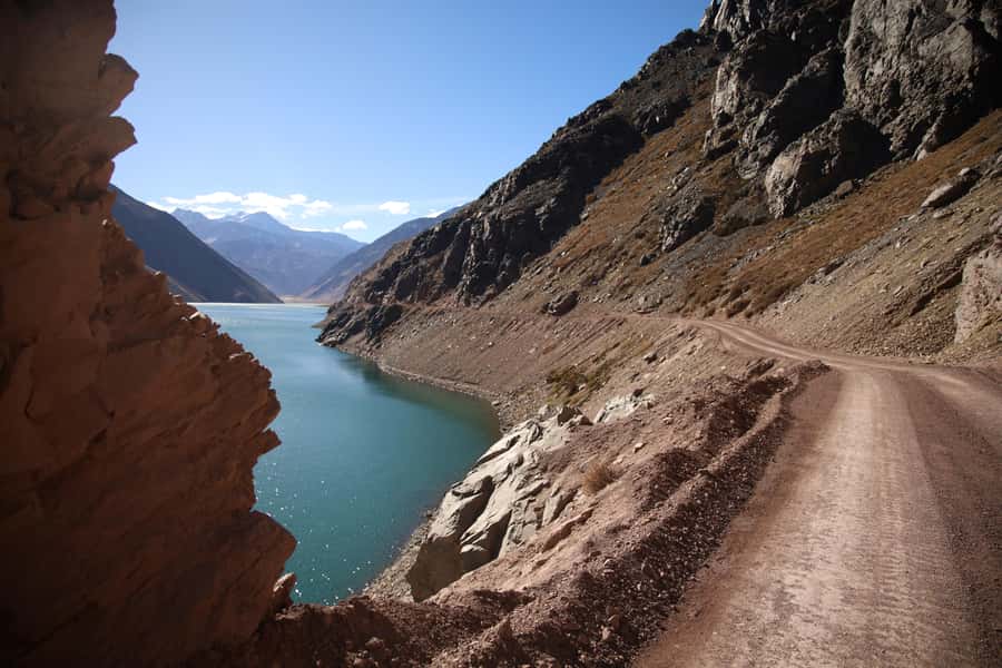 Santiago: Full day Embalse del Yeso, Casa de Chocolate, picnic & Hot Springs - What the small-group format is worth