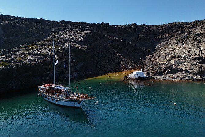 Santorini Volcano Hot Springs - Why this short boat trip is worth your time