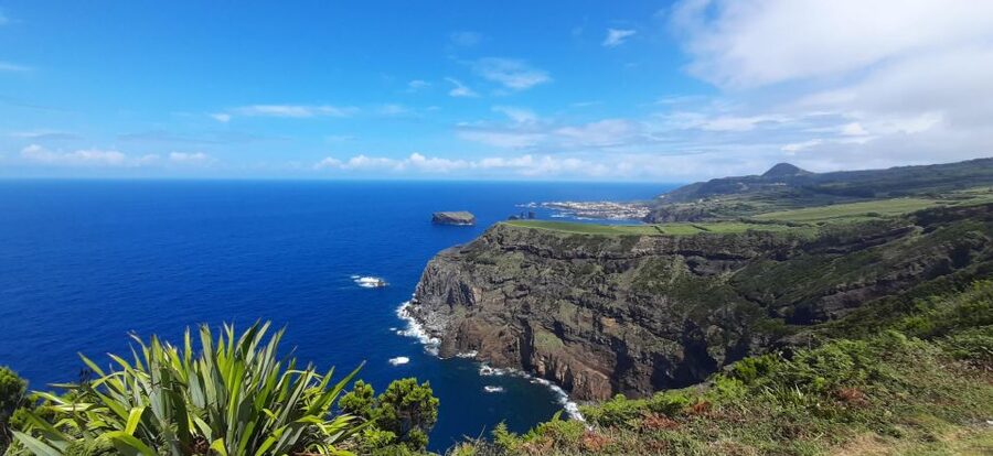 São Miguel Azores: Furnas Thermal Baths & Massage - Furnas village and the local setting