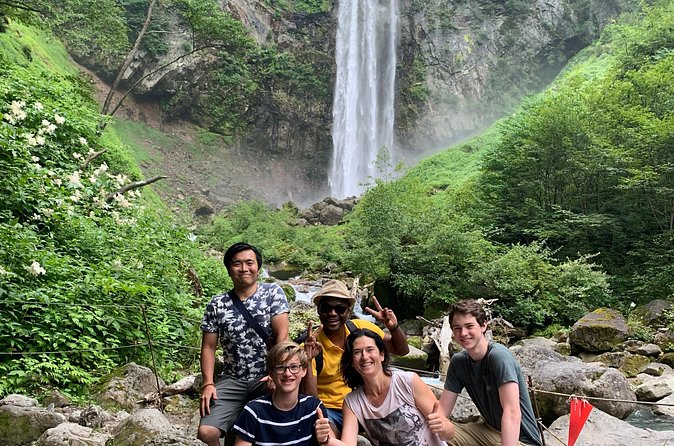 Shirakawago(UNESCO world heritage)/ Onsen / Hiking / 1day tour - What the guide adds to the day
