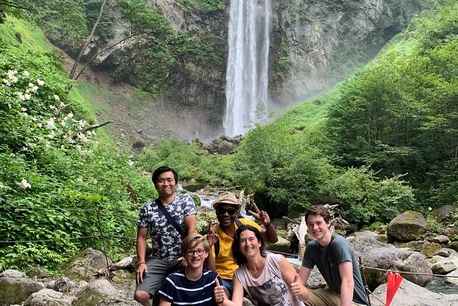Shirakawago(UNESCO world heritage)/ Onsen / Hiking / 1day tour - Price, transport, and what you receive