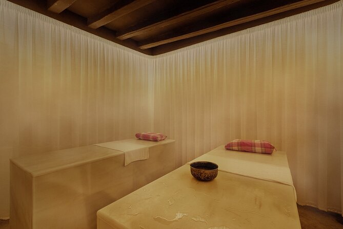 Small-Group Arab Bath Experience in Hammam Al Ándalus Palma - Choosing the massage length
