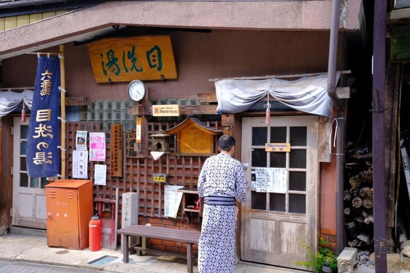 Snow Monkeys & Ghibli Onsen Town with Free Time to Explore - Shibu Onsen feels like a different Japan