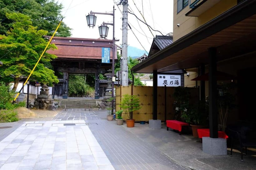 Snow Monkeys & Ghibli Onsen Town with Free Time to Explore - My take on the full day
