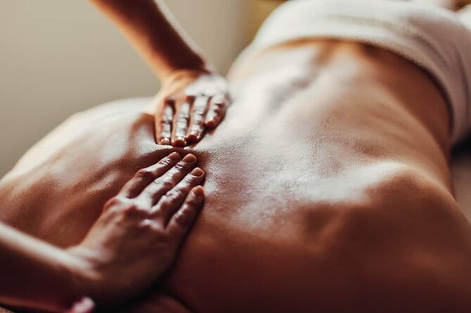 Super Cleopatra Massage ,Sauna, Jacuzzi, Turkish Bath in Hurghada - What the staff approach means for your visit