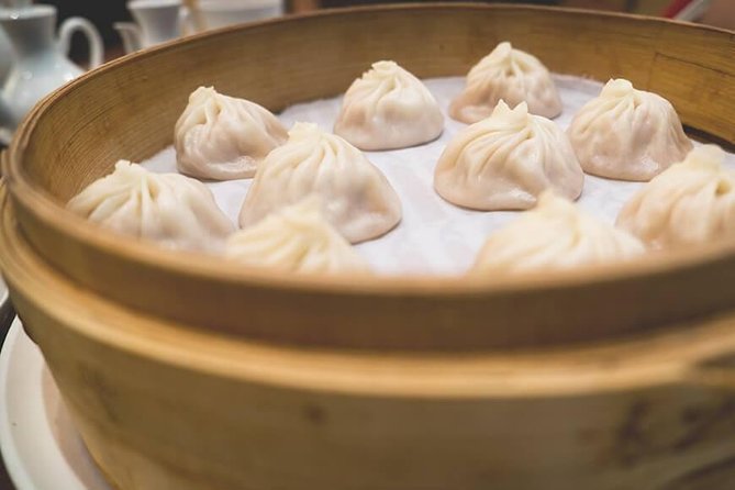 Taipei Day Tour including Taipei 101, Din Tai Fung and Hot Spring Experience - Lunch at the original Din Tai Fung