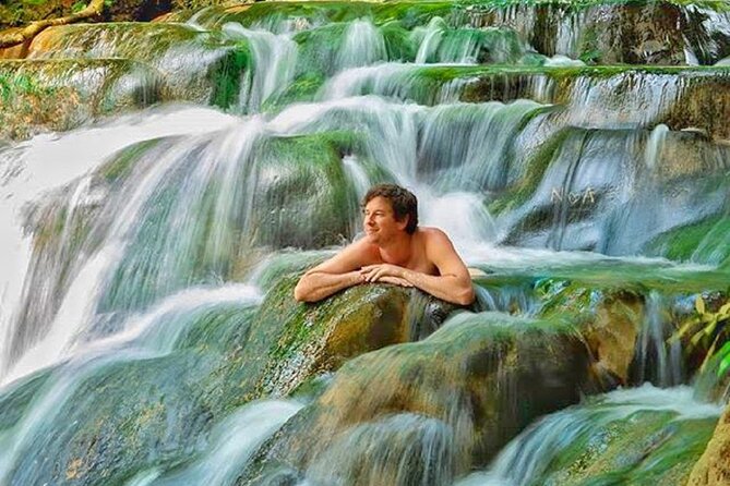 Tiger Cave Temple, Emerald Pool & Hot Springs Tour from Krabi - The guides are a major part of the value