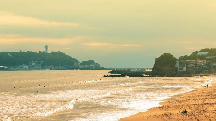 Tokyo: 2-Day Mt. Fuji, Kamakura and Izu Hot Springs Tour - Kamakura, Enoden, and a potentially shortened finish