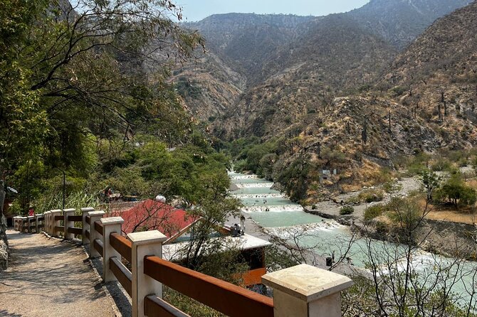 Tolantongo Private Tour + Pastes + One Day at the Hot Springs - The grotto, tunnel, and warm river