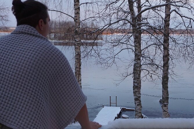 Traditional Finnish Sauna and Ice Swimming in Rovaniemi - The hot and cold rhythm