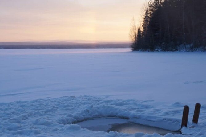 Traditional Finnish Sauna and Ice Swimming in Rovaniemi - A private setting with room to relax