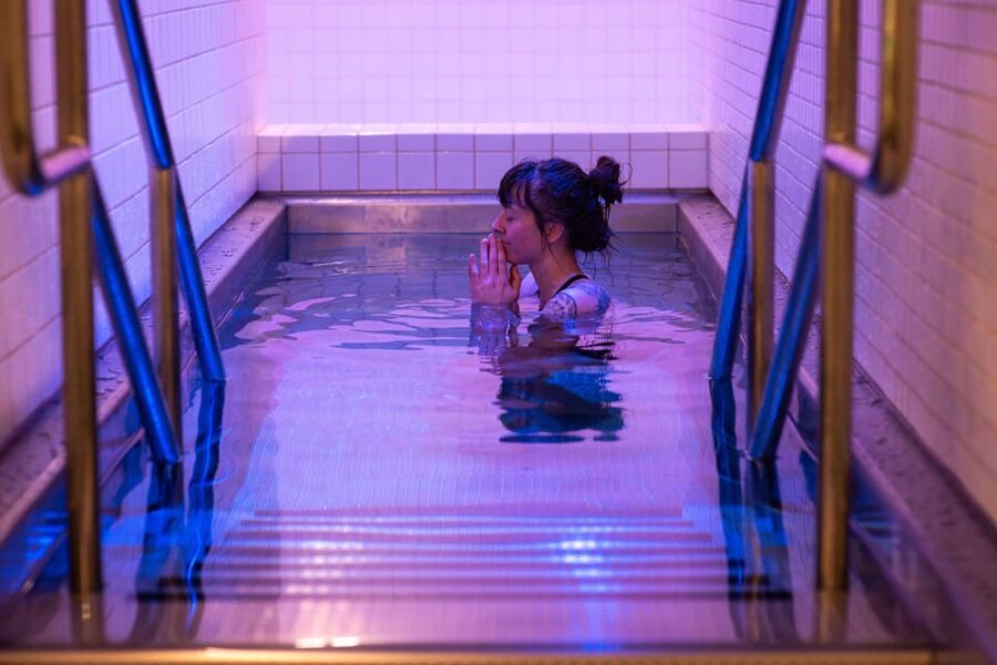 Tromsø: Spa/Pool with Bath, Sauna and Outdoor Heated Pool - Saunas, steam, hot water, and cold water
