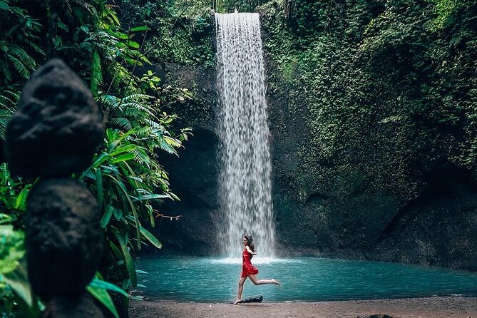 Trunyan Cemetery, Hot Spring, Penglipuran Village, and Waterfall Tour - Timing, pickup, and practical comfort