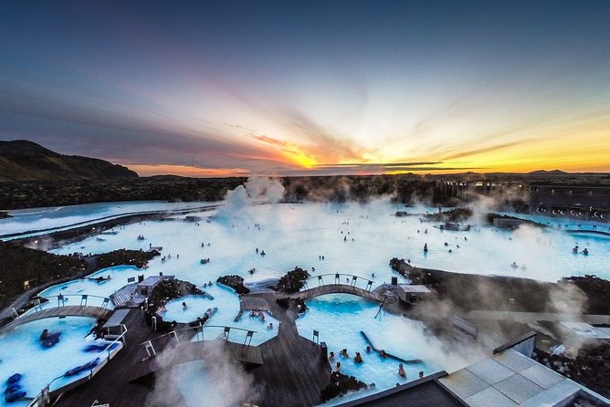 Unique bathing in an Icelandic hot springs at the Blue Lagoon - Choosing Comfort or Premium entry